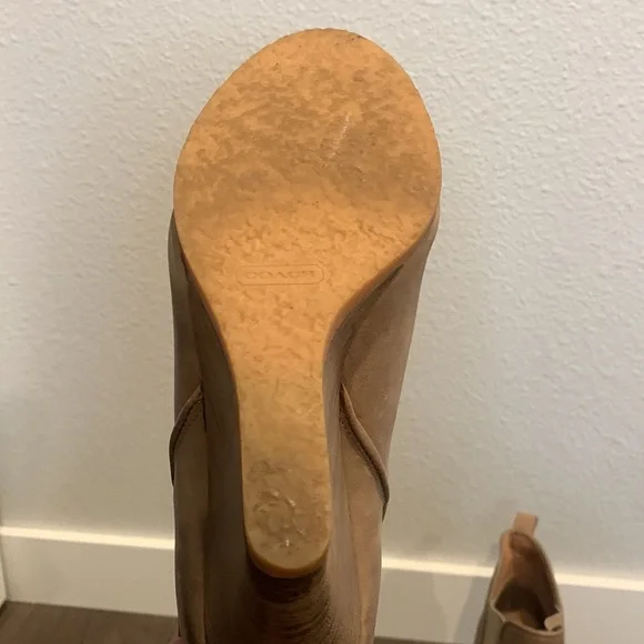 ASO Lydia Martin Coach Farah Ankle Booties - Picture 6 of 7